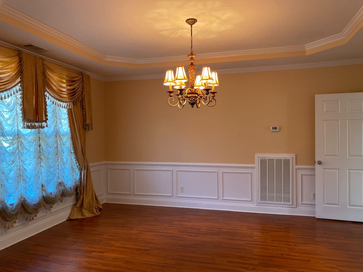 Evans House: 1002 Dorset Lane