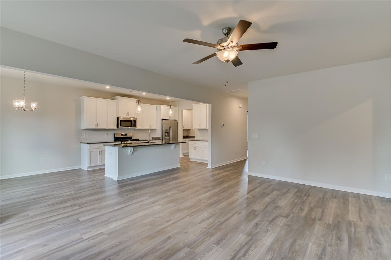 Graniteville House: 6370 Whirlaway Road