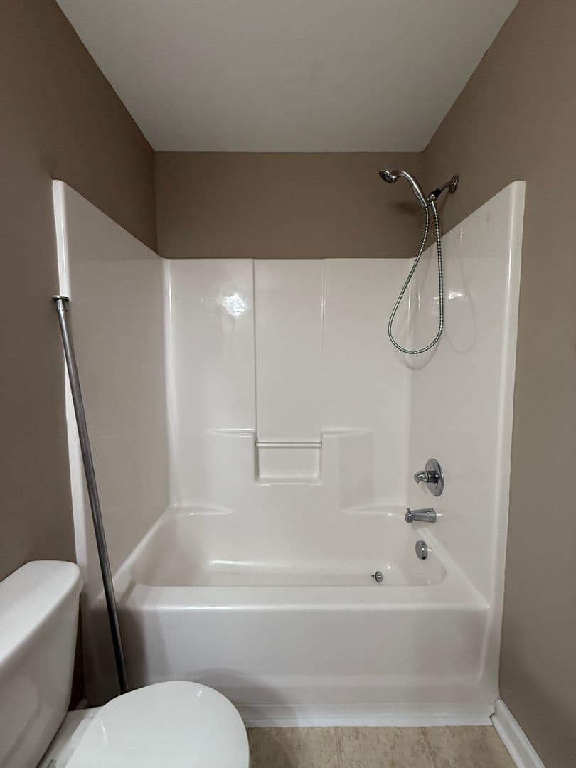 Evans House: 255 Tulip Dr