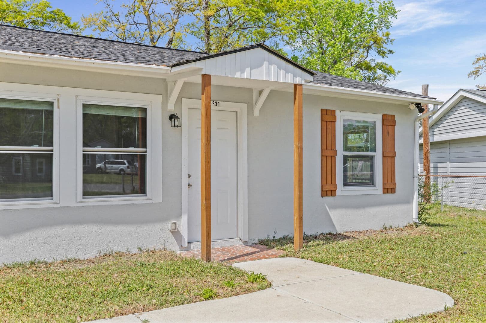 Augusta House: 1831 Catalina Drive