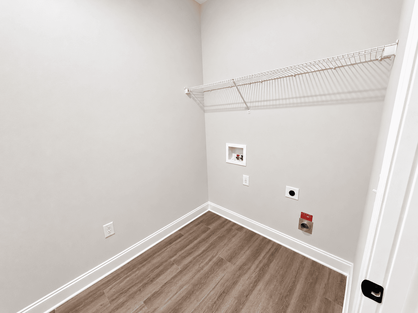 Augusta House: 4041 Cottingham Wayh