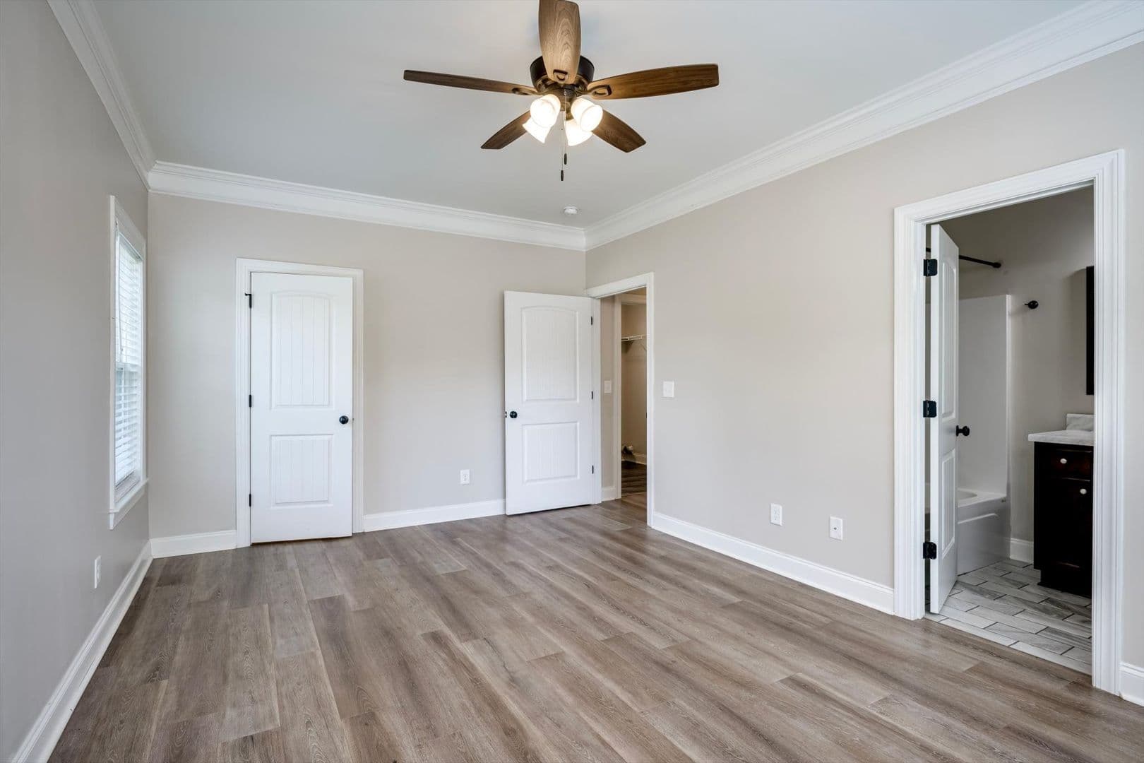 Dearing House: 161 Moore Ave