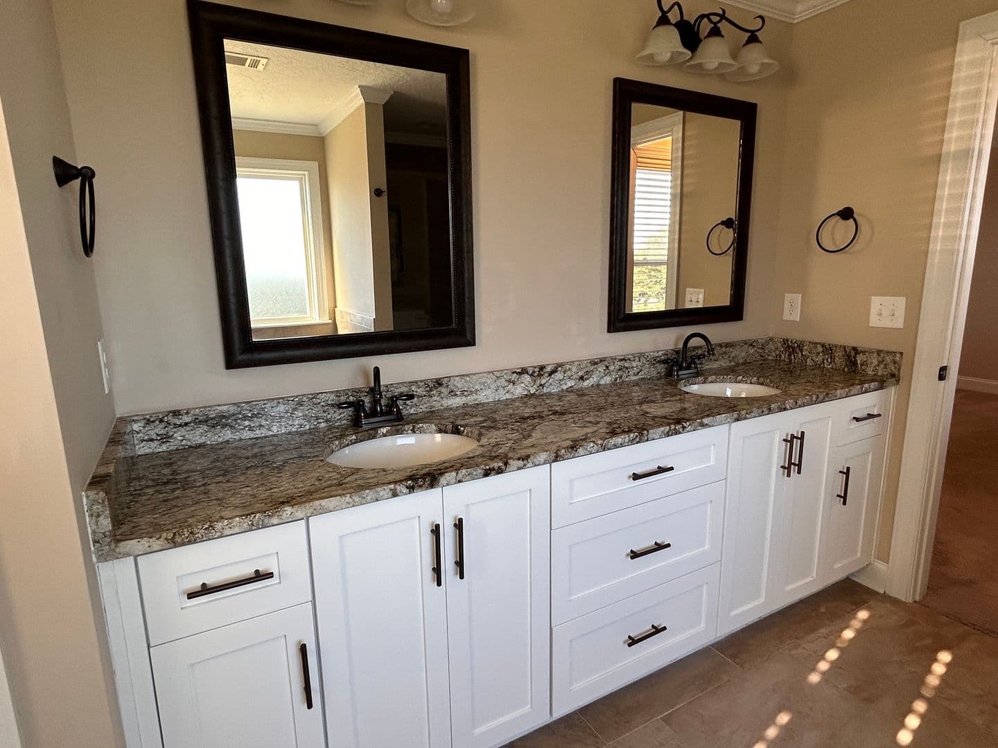 Martinez House: 434 Vaughn Road