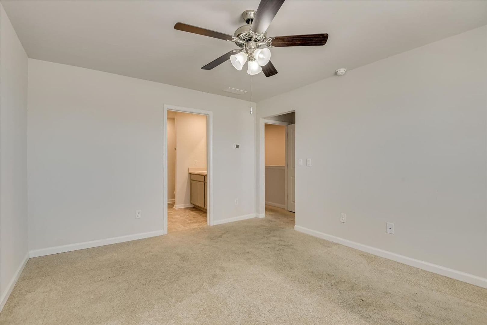 Graniteville House: 846 Quaint Parish Circle
