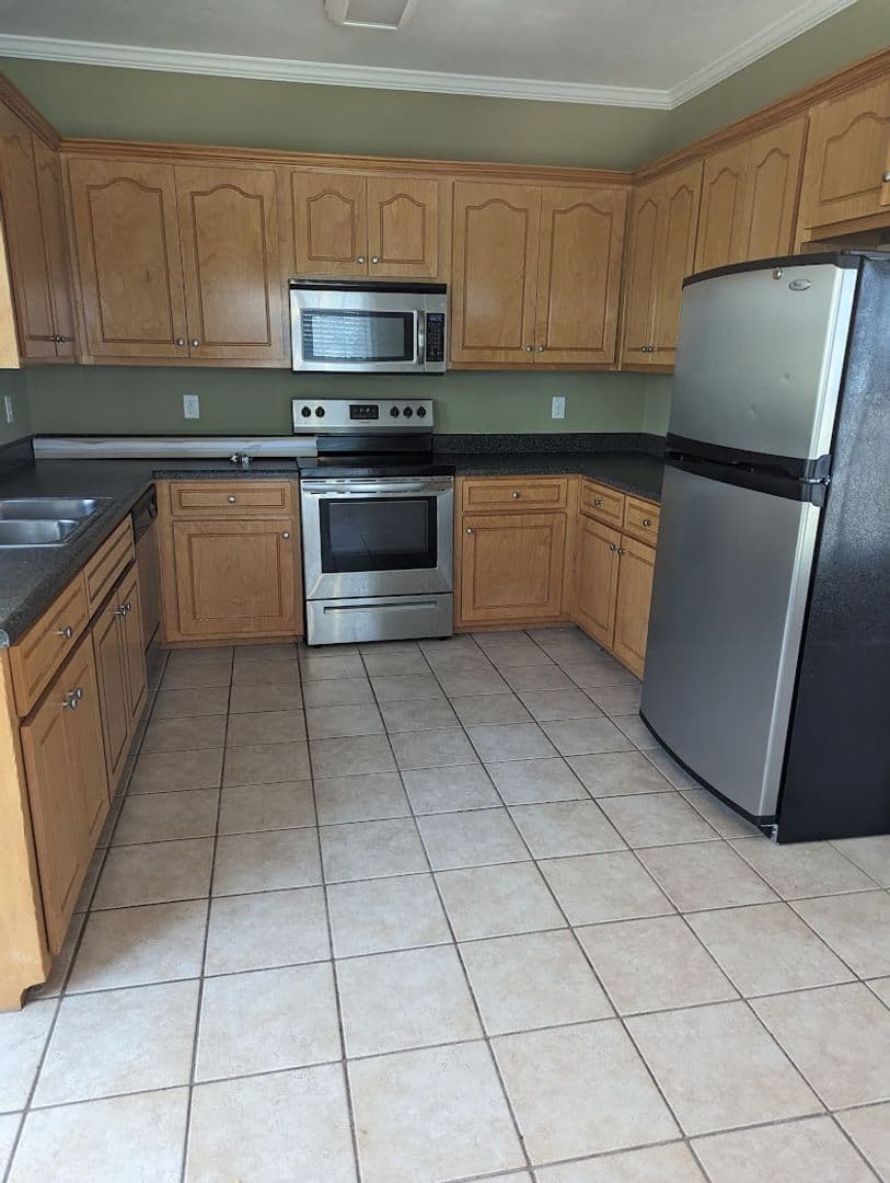 Augusta House: 3213 Alton Ct