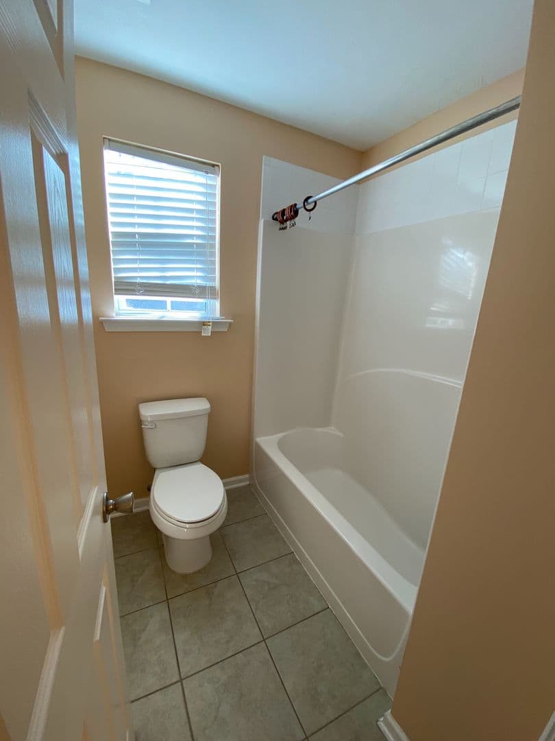 Evans House: 1002 Dorset Lane