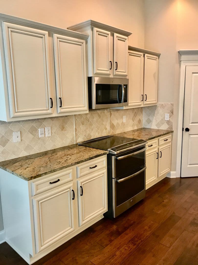 Martinez House: 530 Salterton Way