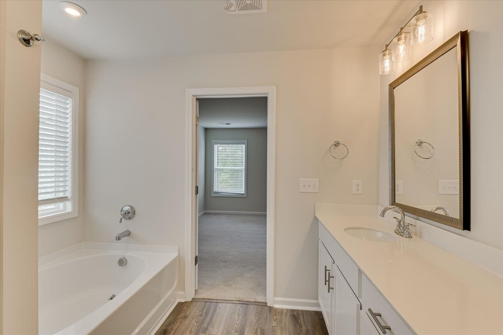 Graniteville House: 6370 Whirlaway Road