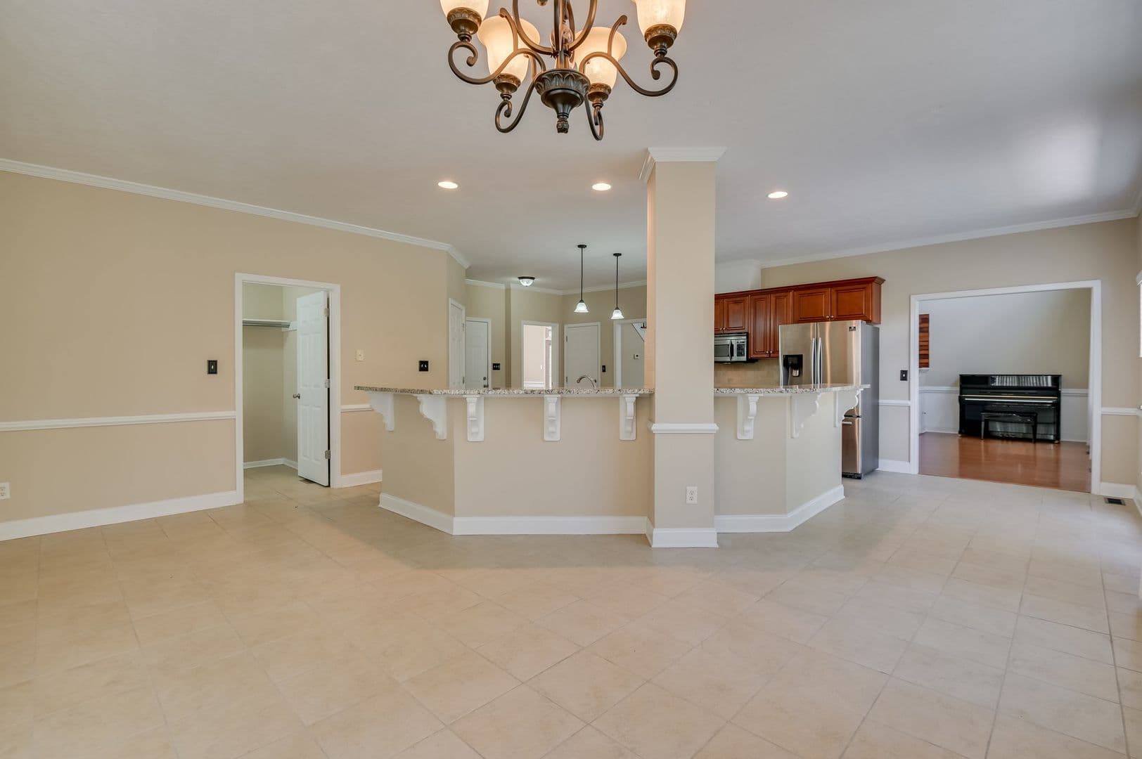 Evans House: 2072 Wythe Drive