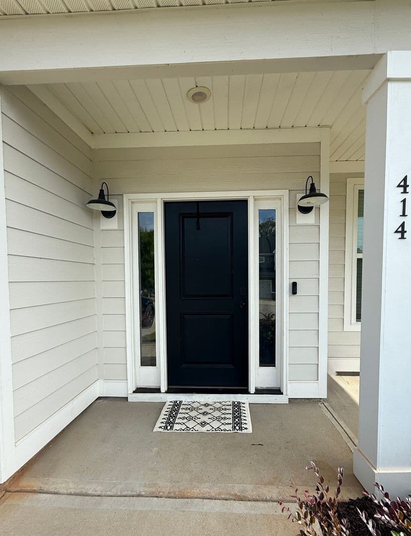 Grovetown House: 414 Barrow Lane