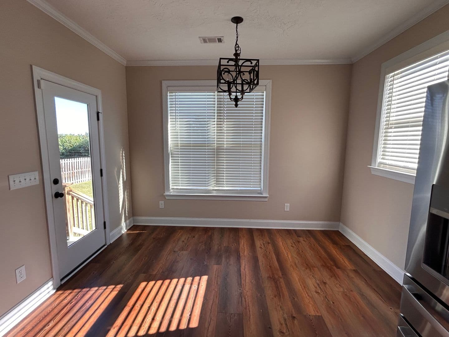 Martinez House: 434 Vaughn Road