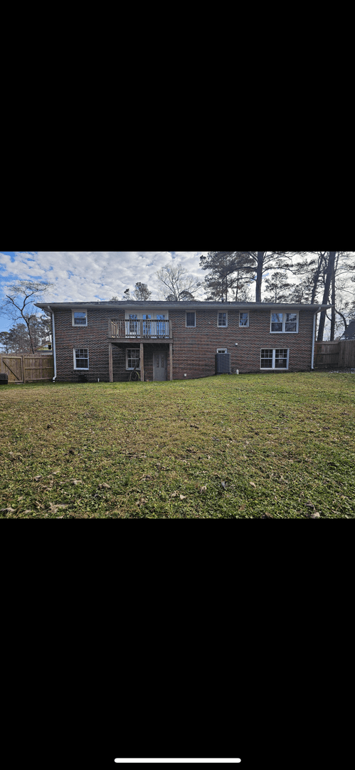 Augusta House: 3367 braeswood ct