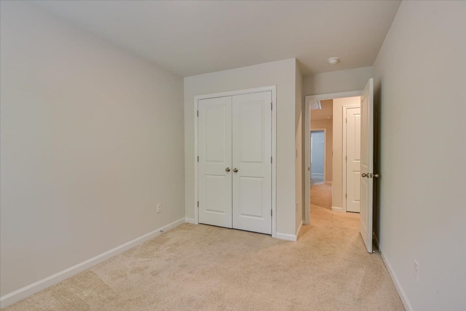 Graniteville House: 846 Quaint Parish Circle