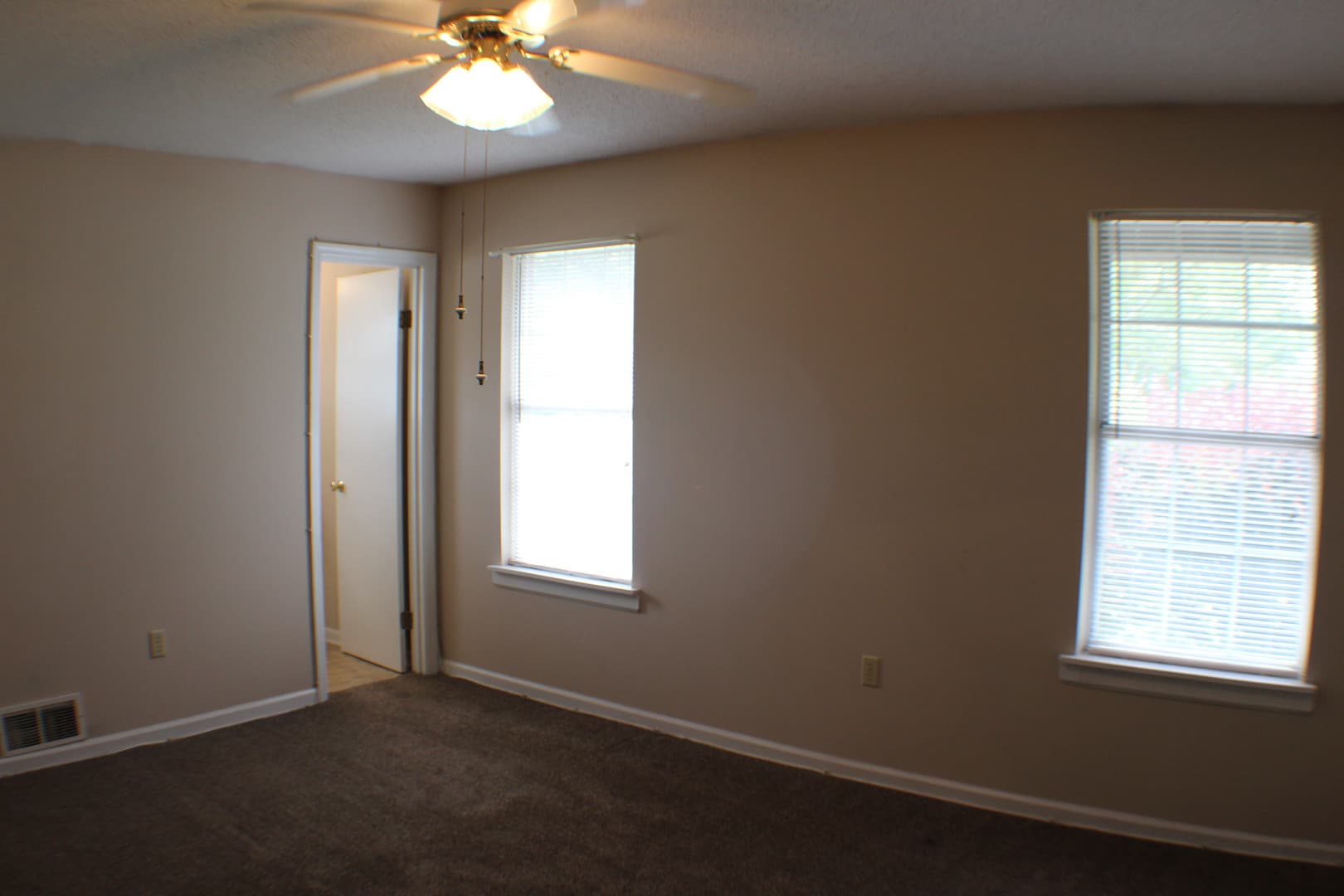 Martinez House: 4101 Clinton Way East