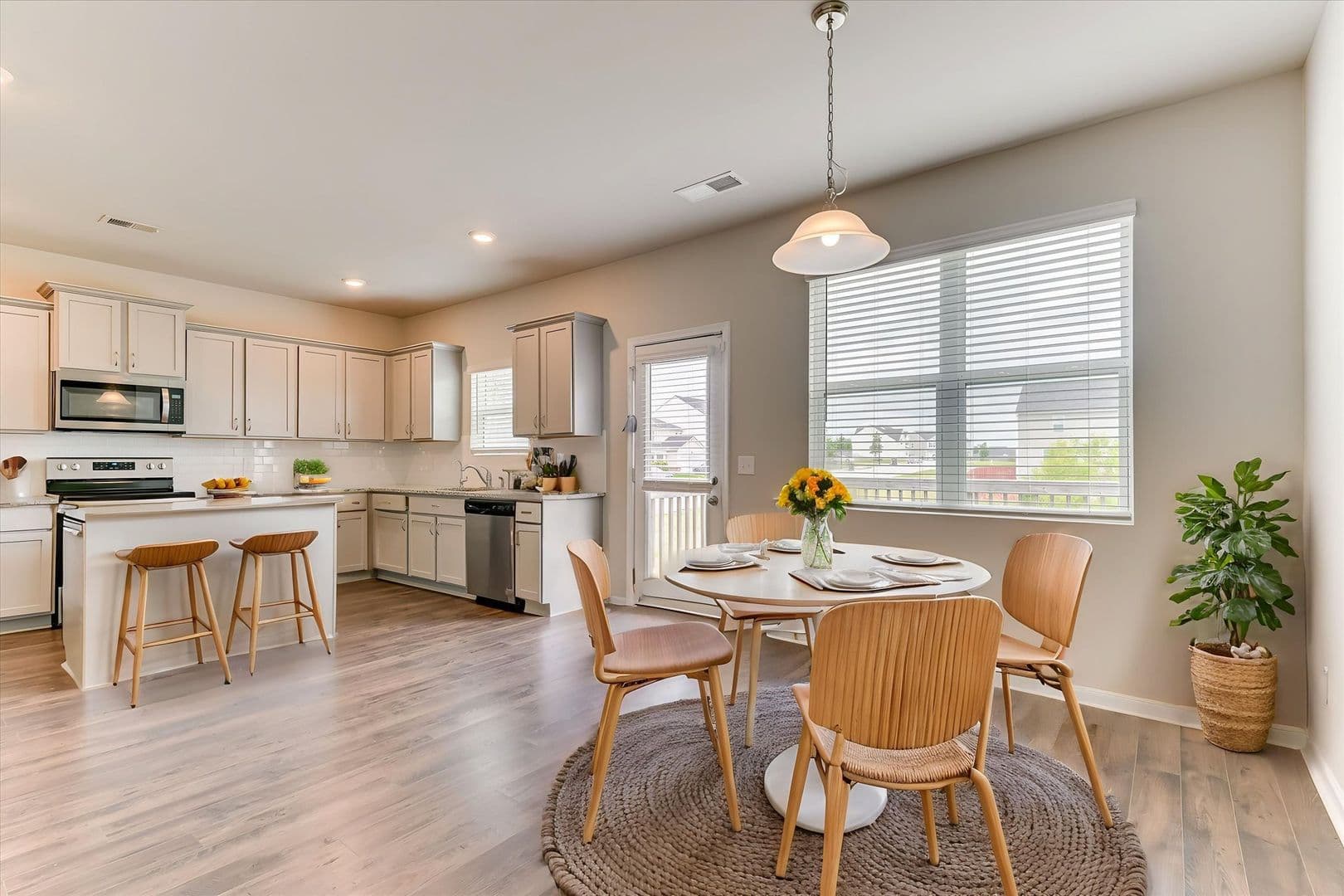 Augusta House: 462 Furlough Dr