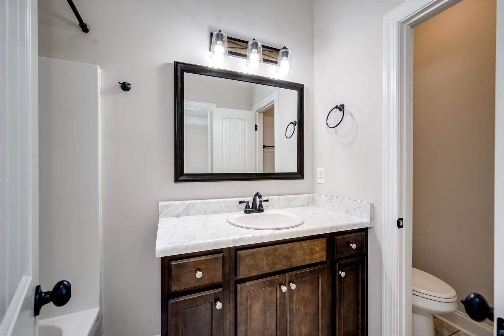 Dearing House: 161 Moore Ave