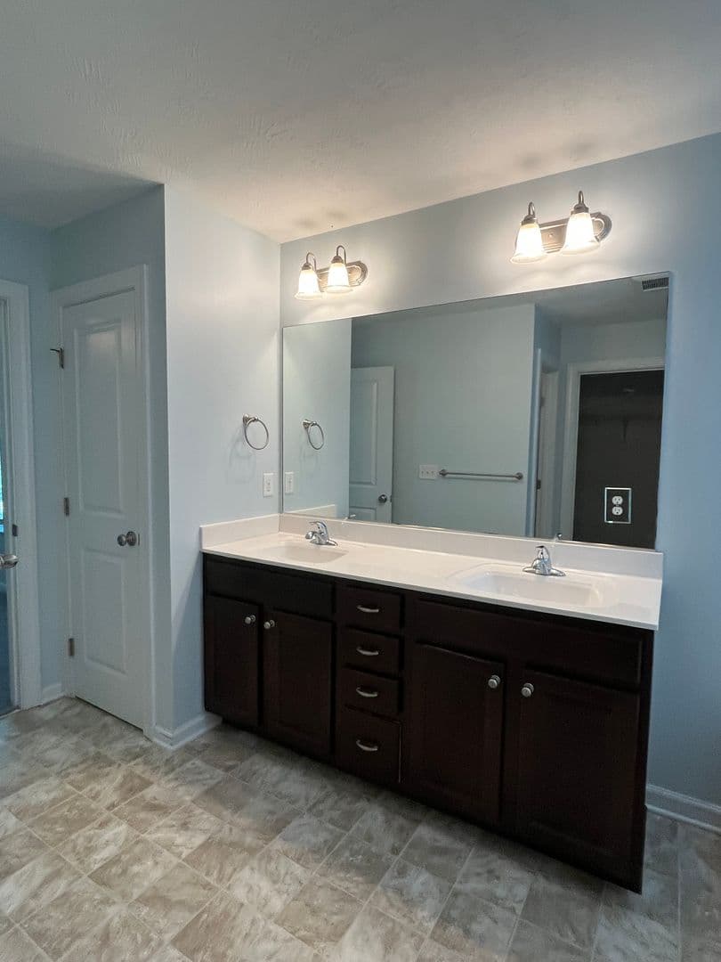 Grovetown House: 742 Kensey Park Lane