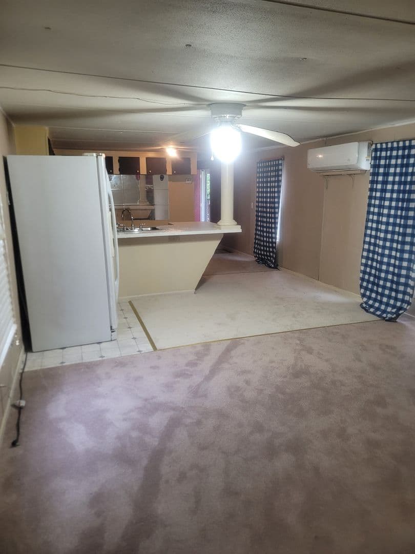 Hephzibah House: 3914 Lake Erie dr