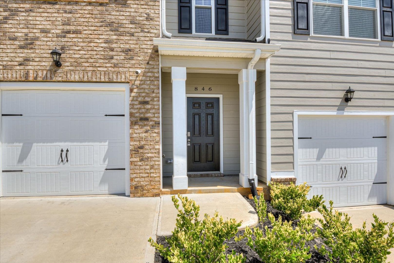 Graniteville House: 846 Quaint Parish Circle