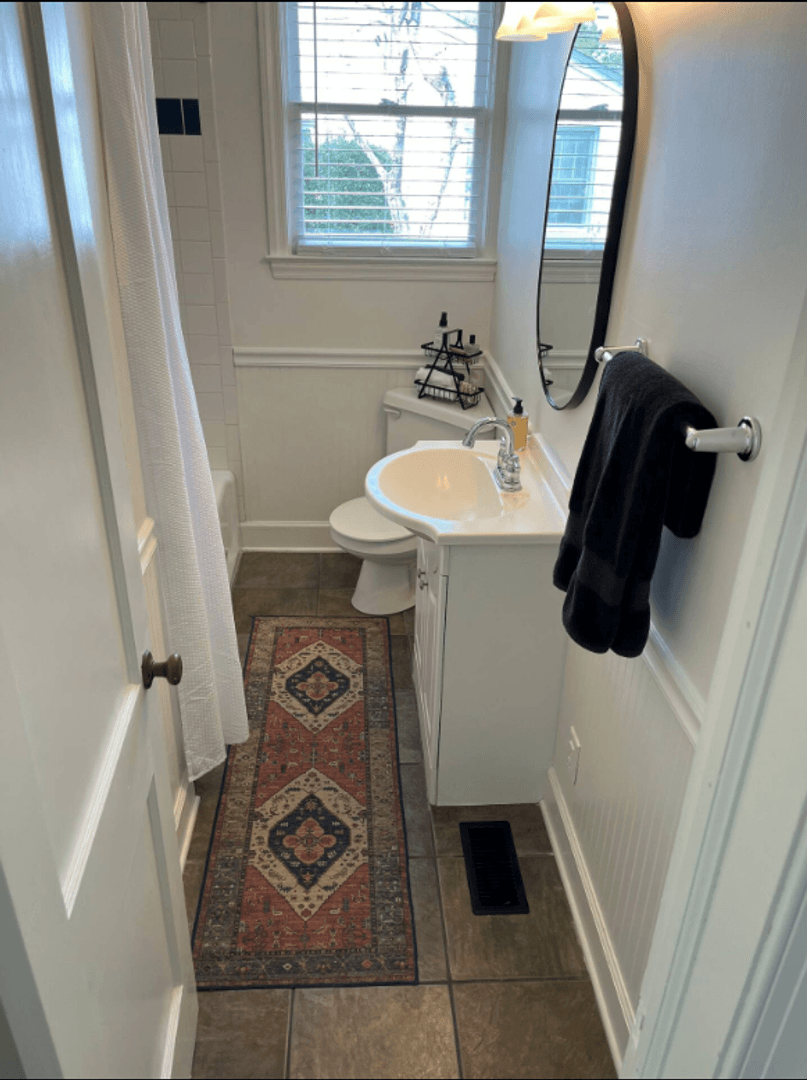 Augusta House: 408 Milledge Rd