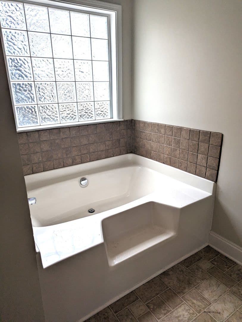 Augusta House: 3213 Alton Ct