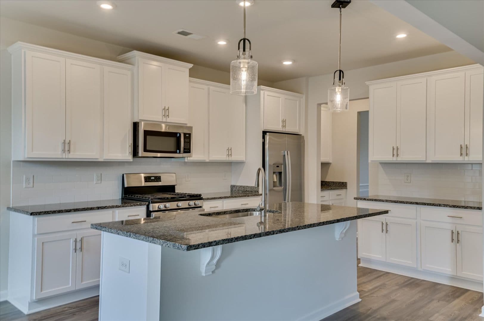 Graniteville House: 6370 Whirlaway Road
