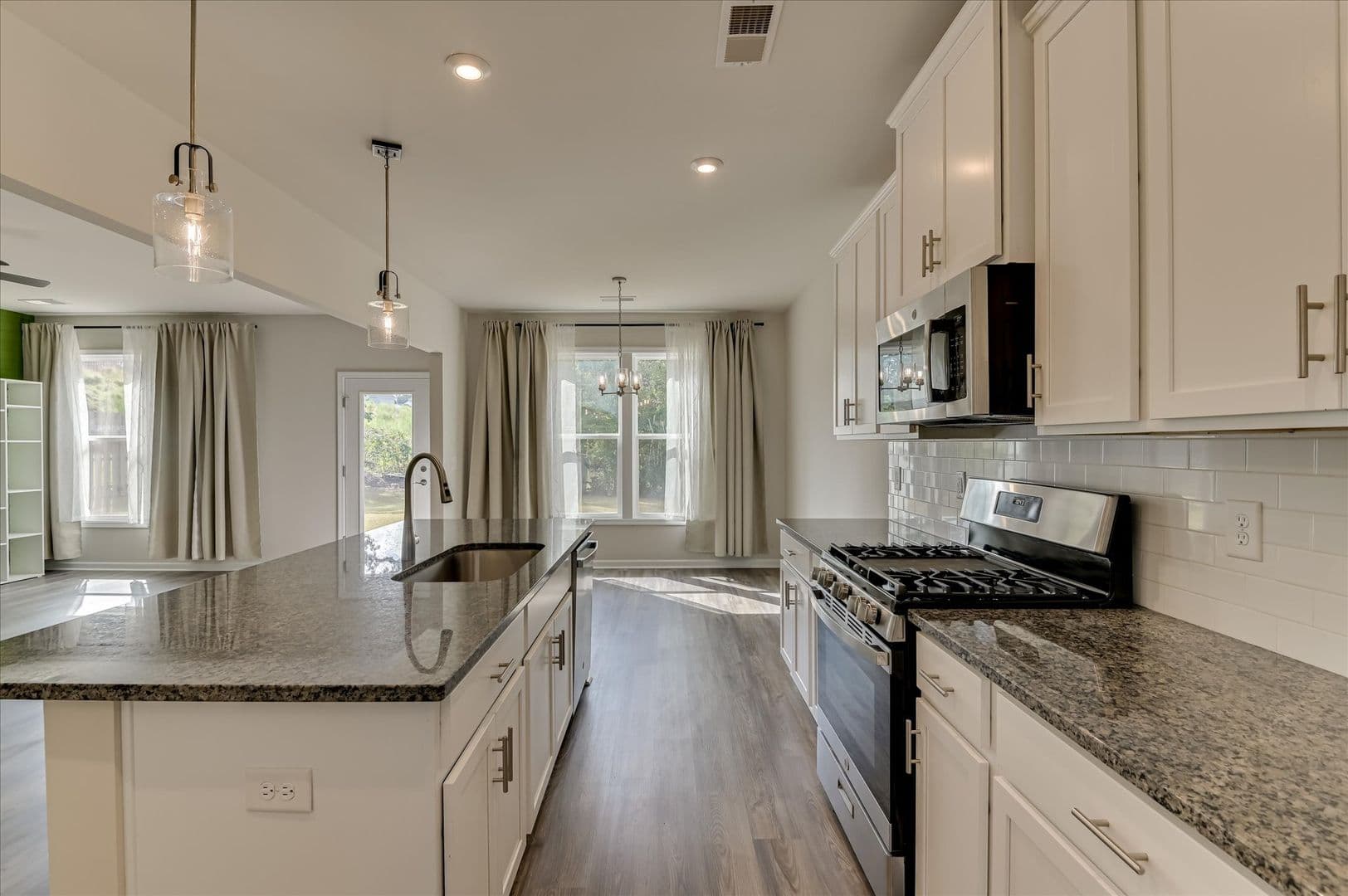 Graniteville House: 6370 Whirlaway Road