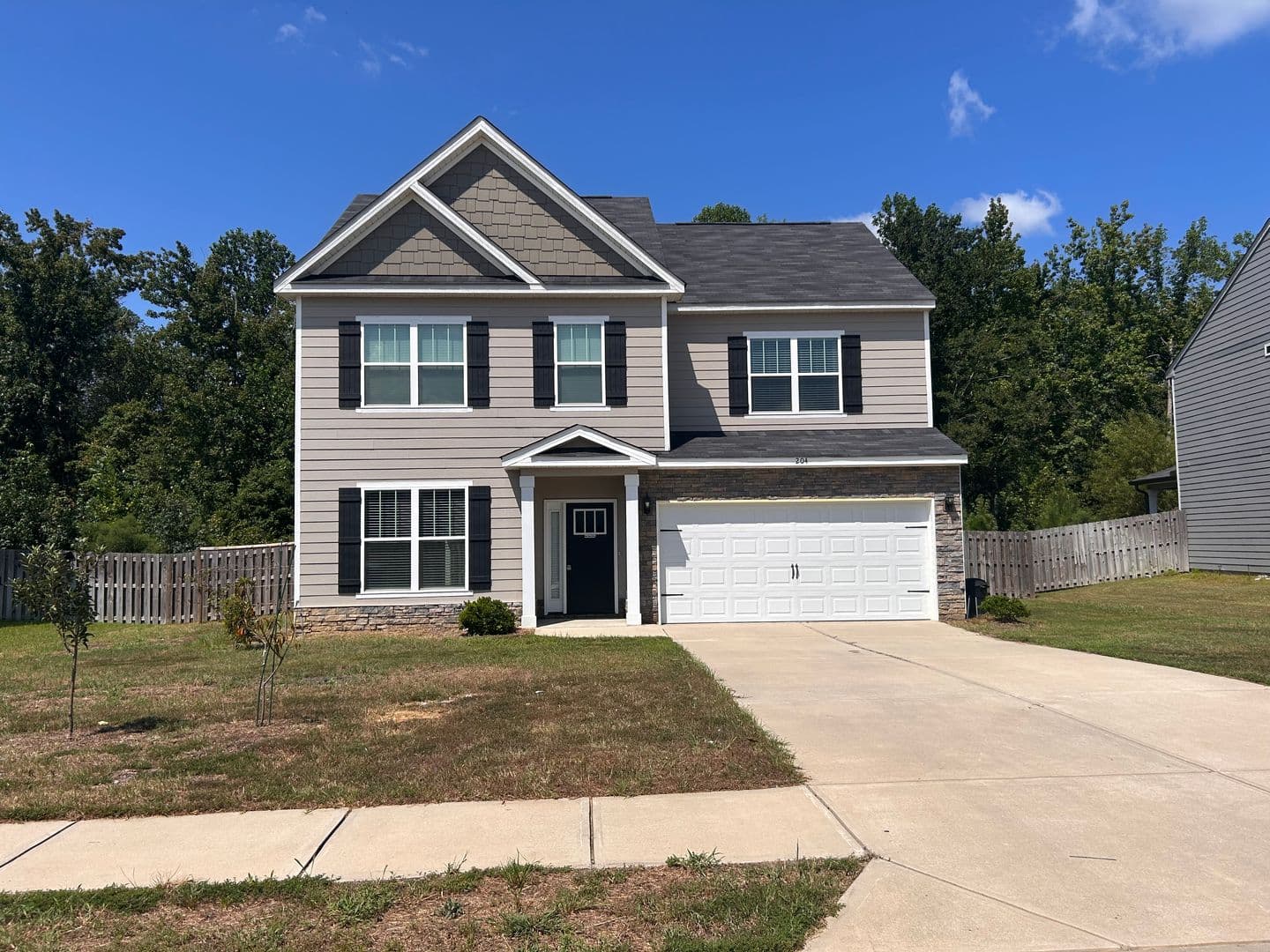Harlem House: 204 Pebble Lane