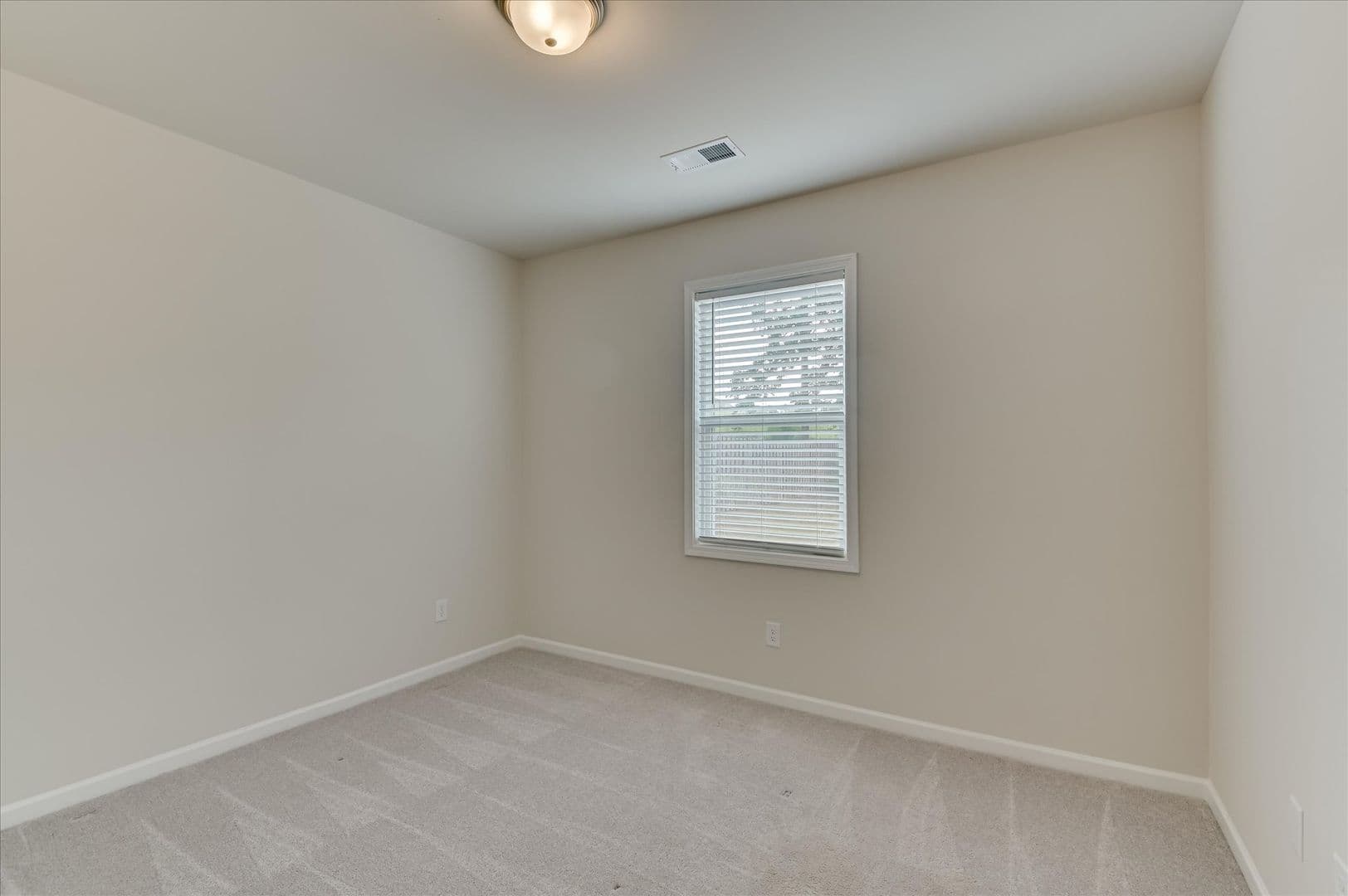 Graniteville House: 6370 Whirlaway Road