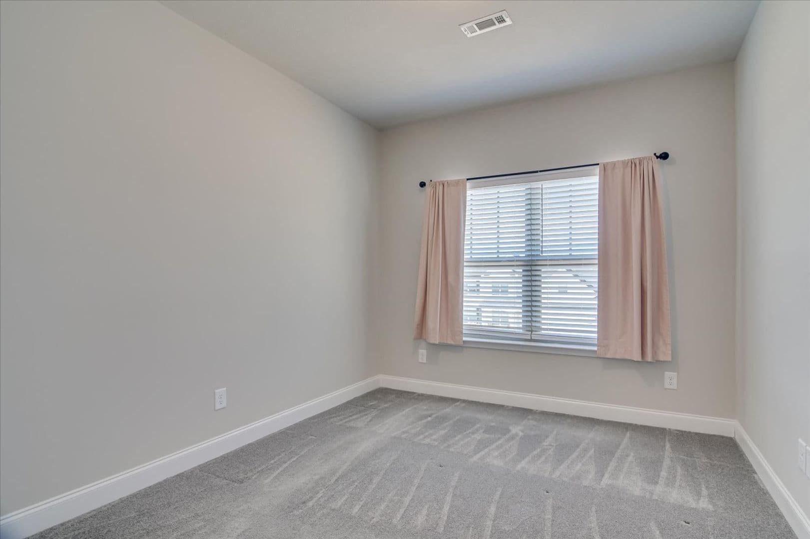 Harlem House: 610 Turtle Creek Lane