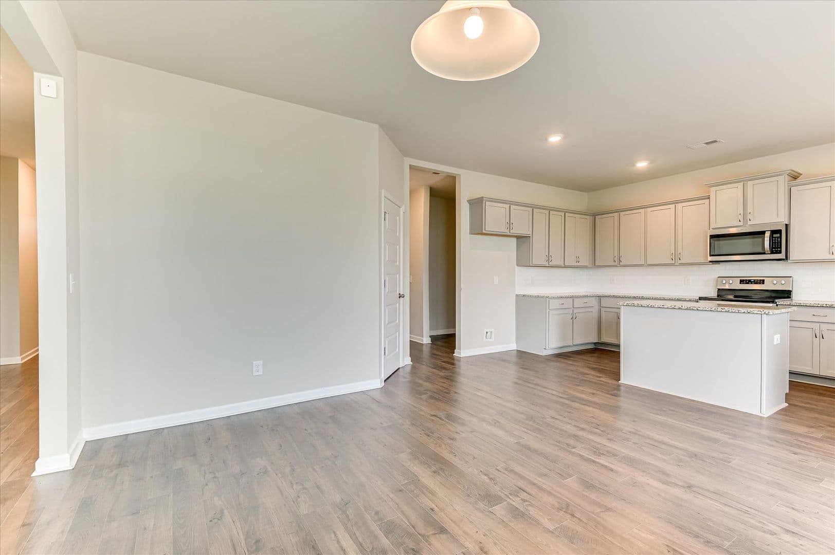 Augusta House: 462 Furlough Dr
