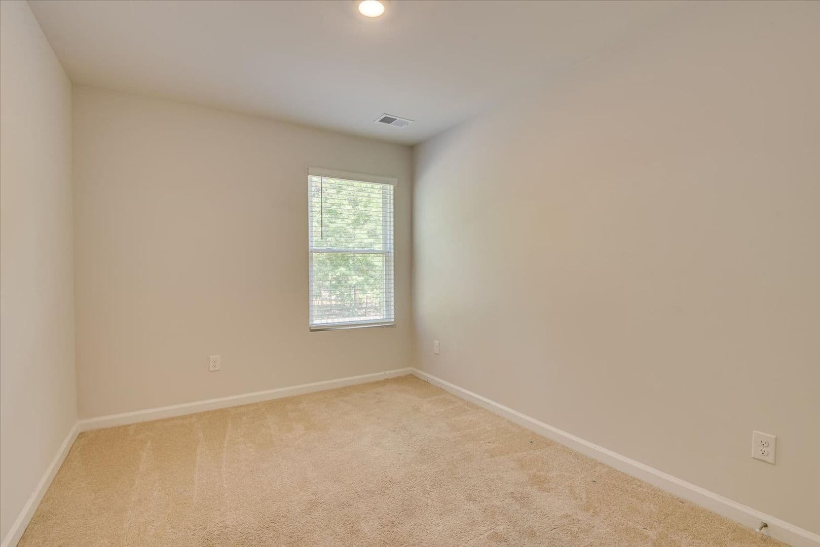 Graniteville House: 846 Quaint Parish Circle