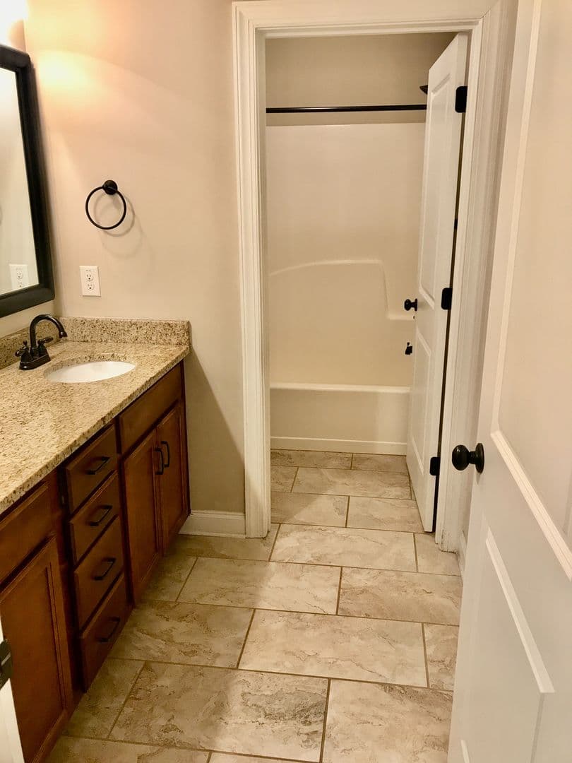 Martinez House: 530 Salterton Way