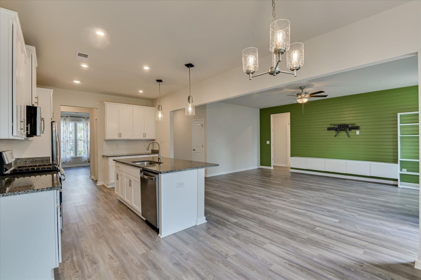 Graniteville House: 6370 Whirlaway Road