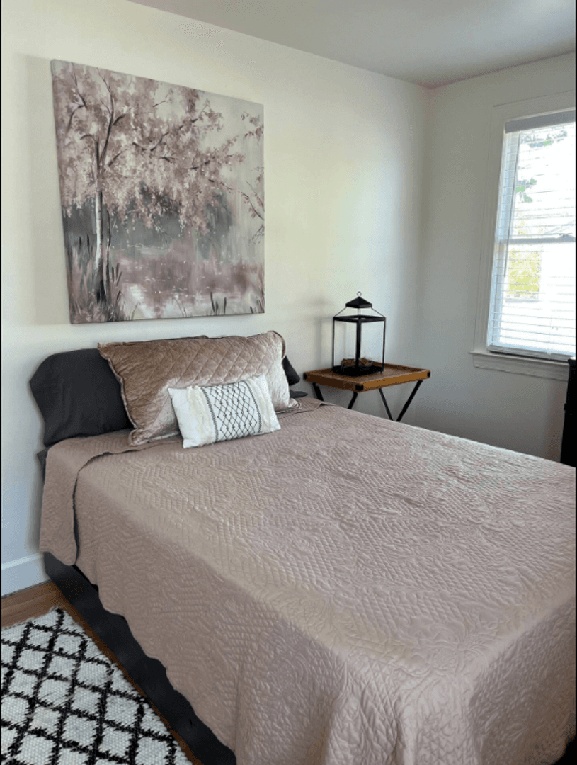 Augusta House: 408 Milledge Rd