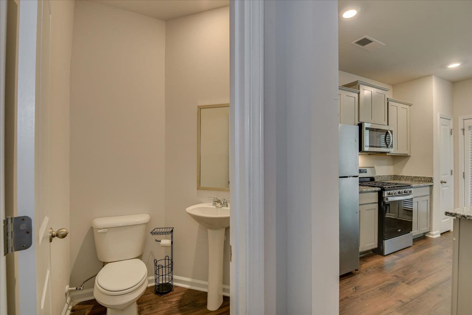 Graniteville House: 846 Quaint Parish Circle