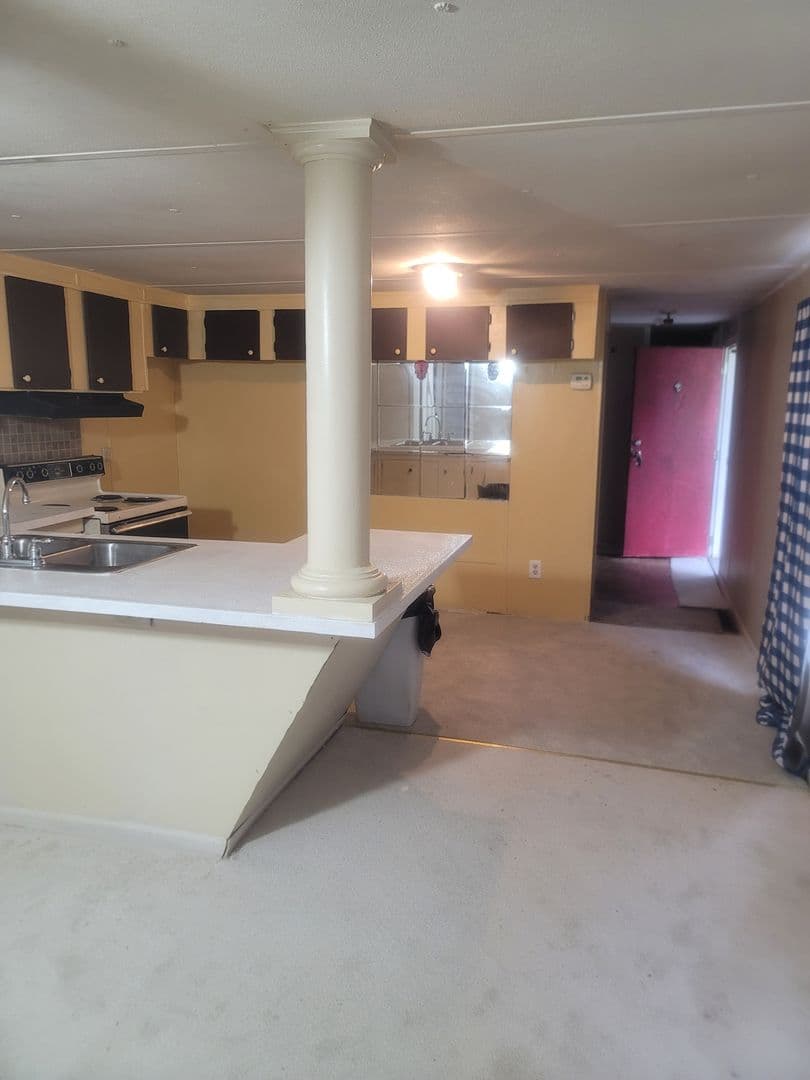 Hephzibah House: 3914 Lake Erie dr