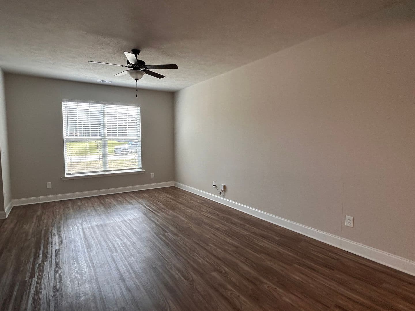 Harlem House: 204 Pebble Lane