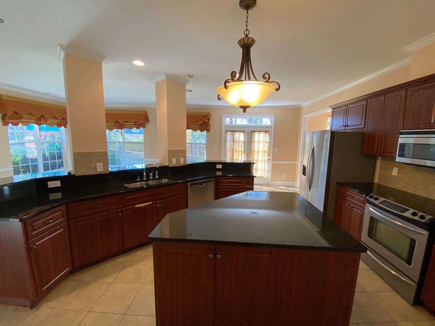 Evans House: 1002 Dorset Lane