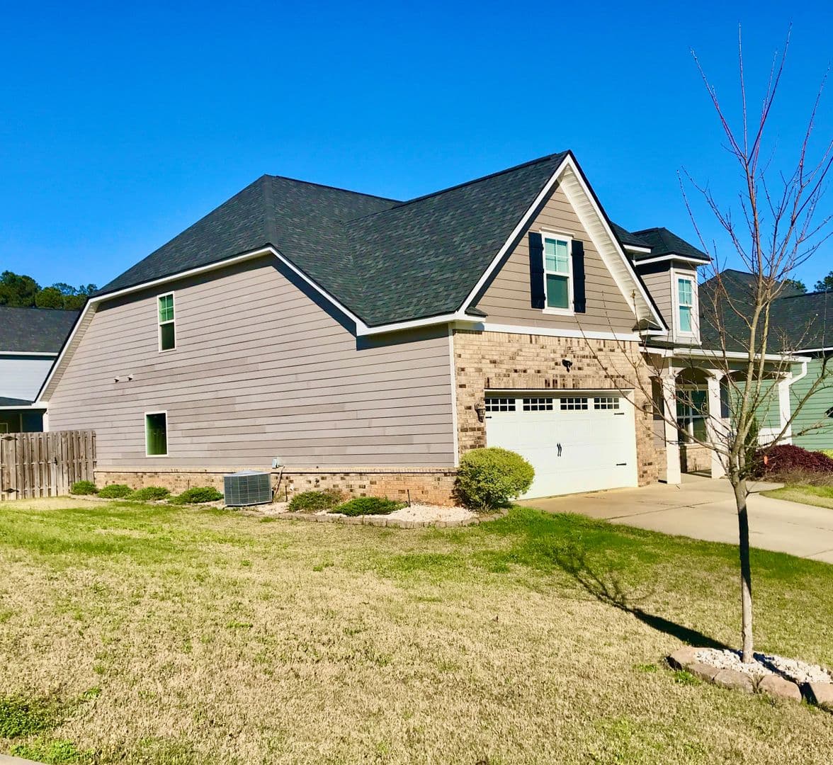 Martinez House: 530 Salterton Way