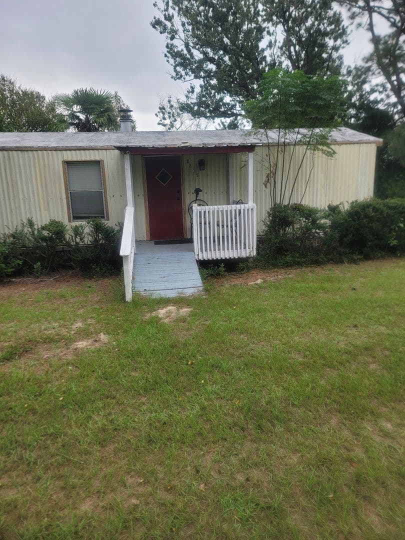 Hephzibah House: 3914 Lake Erie dr