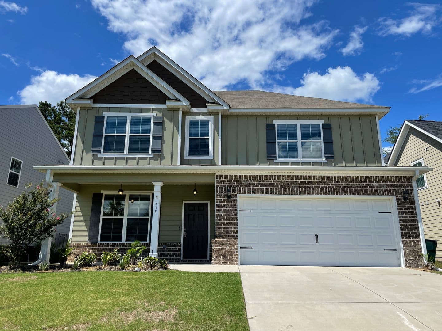 Evans House: 255 Tulip Dr