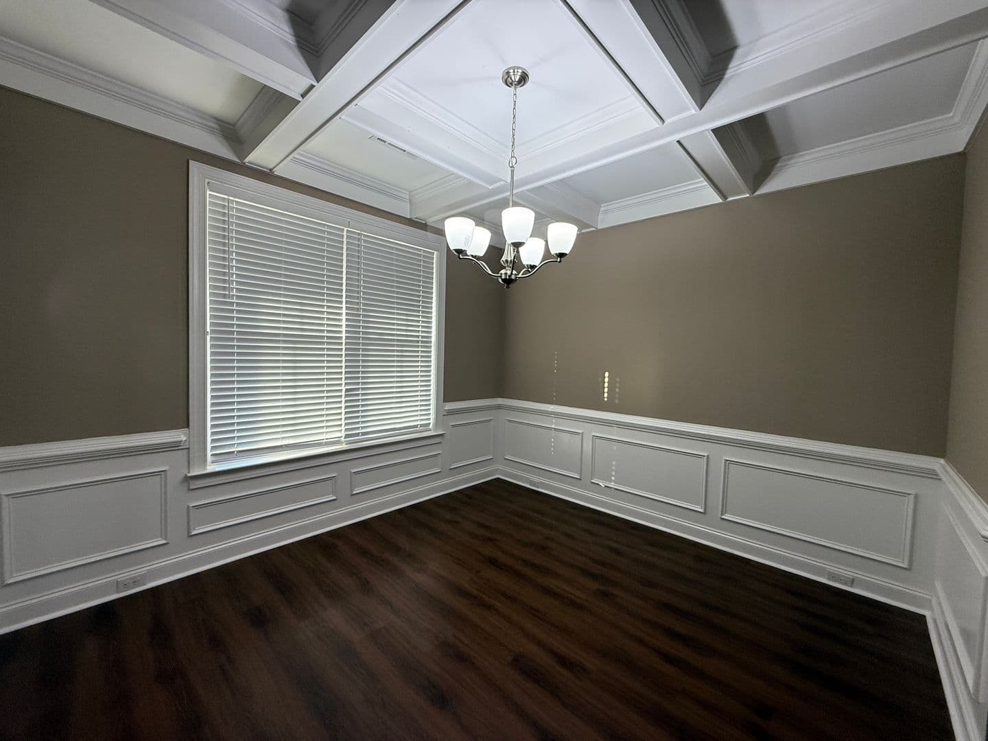 Evans House: 255 Tulip Dr