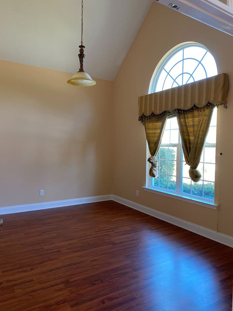 Evans House: 1002 Dorset Lane