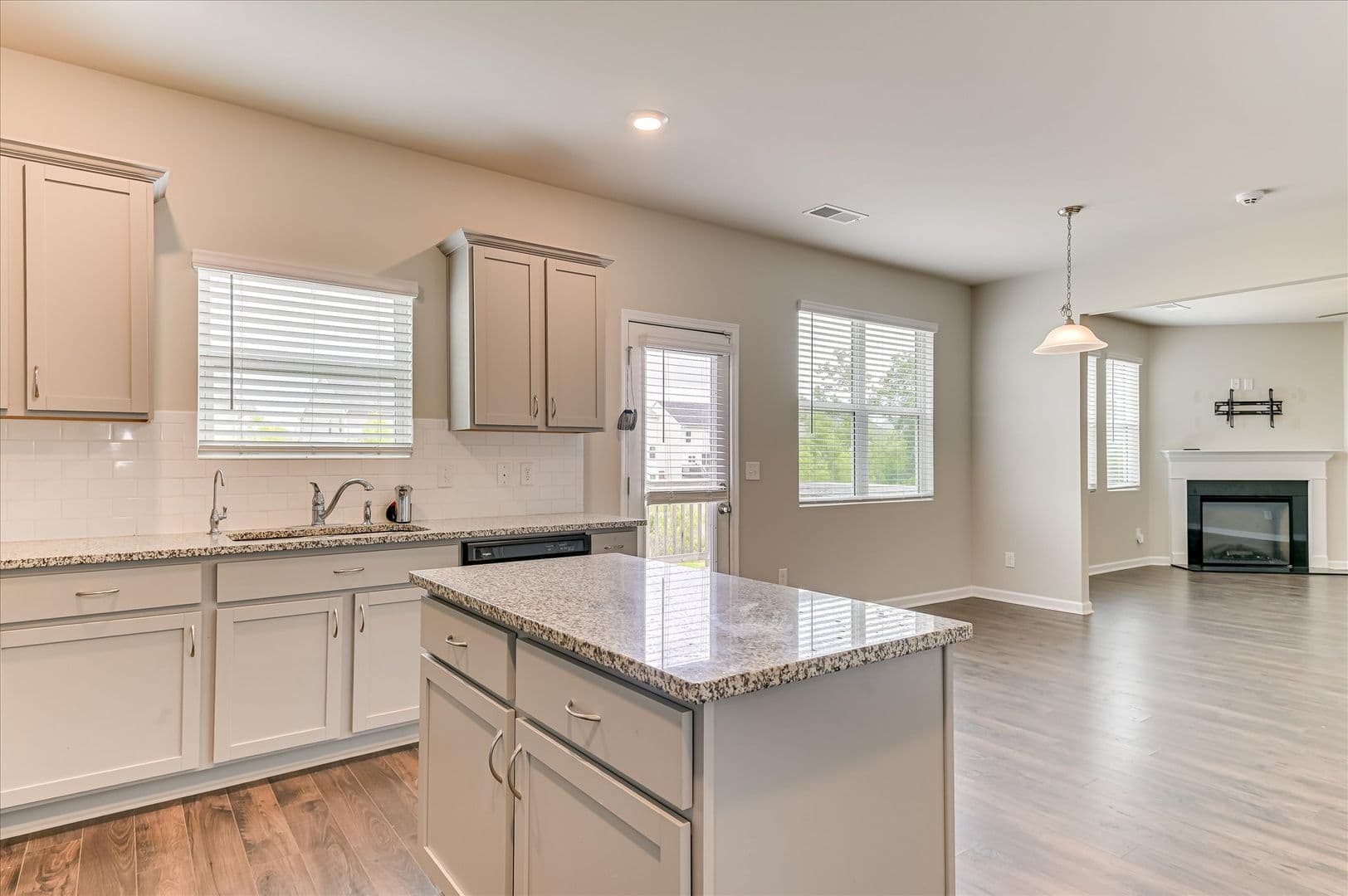 Augusta House: 462 Furlough Dr