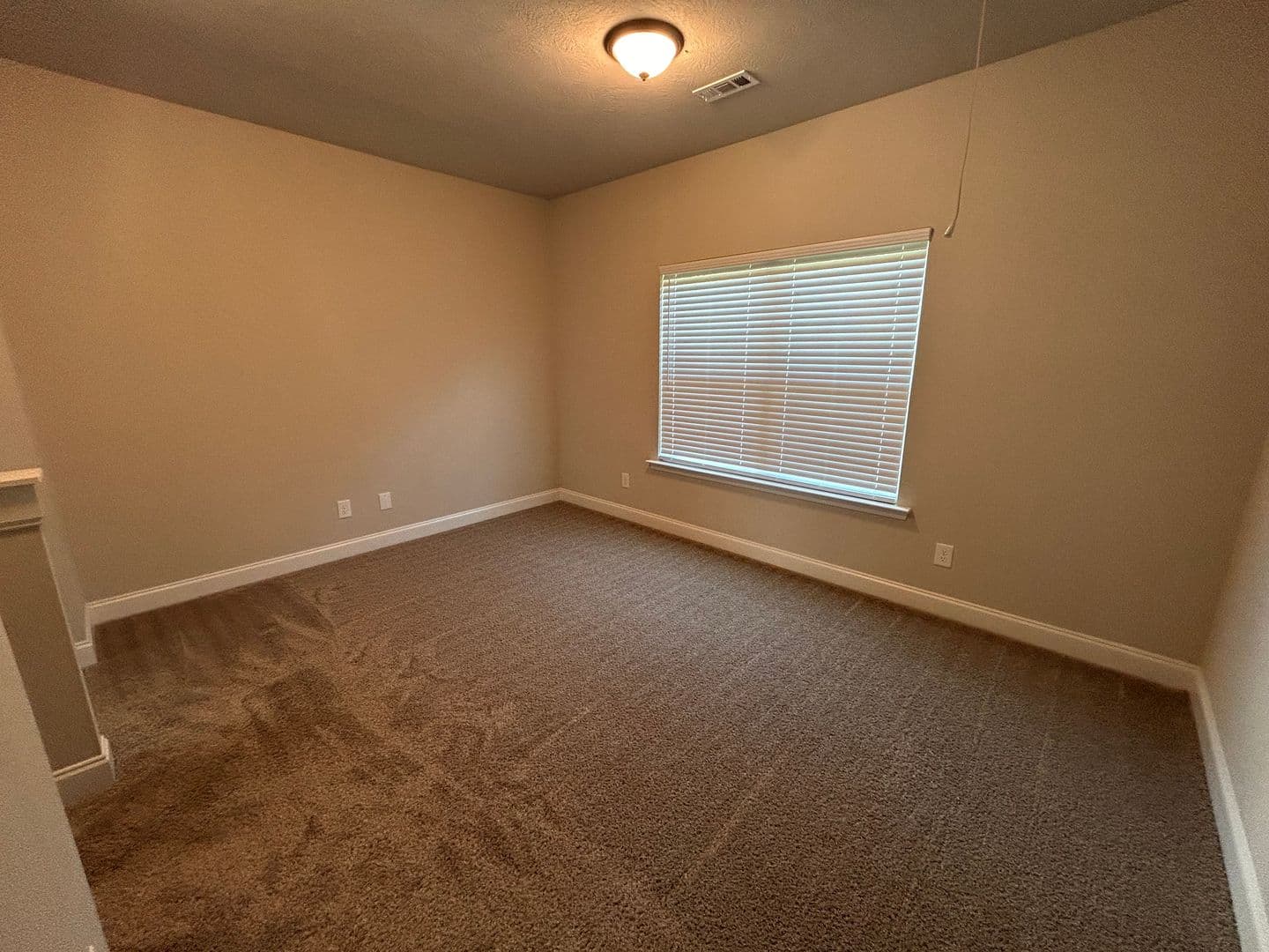 Harlem House: 204 Pebble Lane