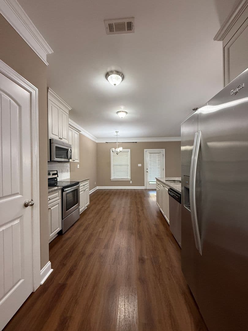 Evans House: 255 Tulip Dr