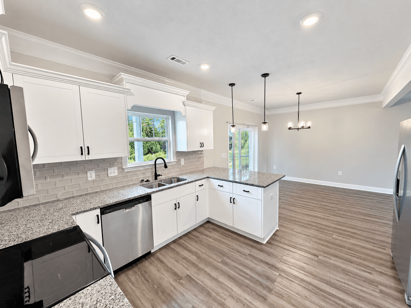 Augusta House: 4041 Cottingham Wayh