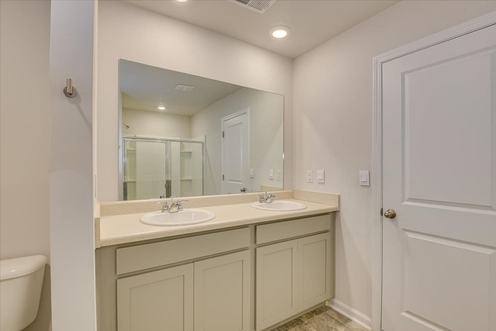 Graniteville House: 846 Quaint Parish Circle