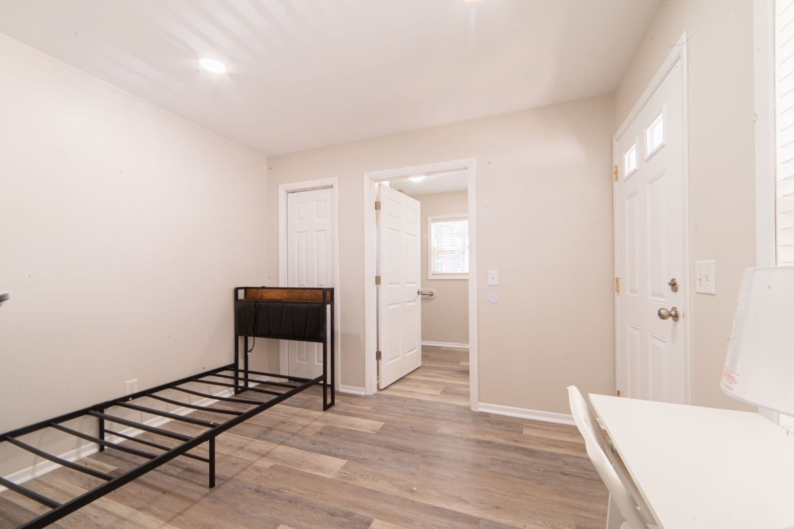 Vineland House: 239 Luciano Ave